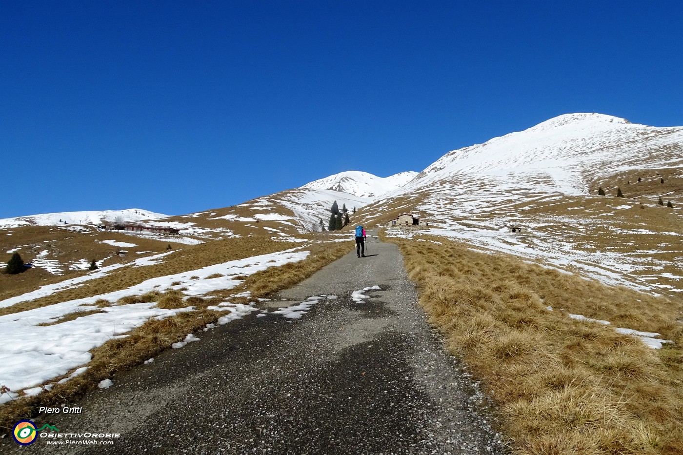 38 Saliamo verso la Seconda Baita del Vaccaro (1496 m).JPG